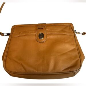 Vintage Soft FS Originals Women’s Tan Leather Shoulder Bag